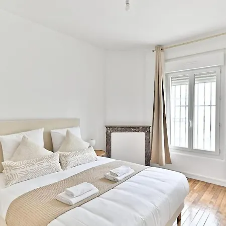 A Cosy Et Confortable Apartment