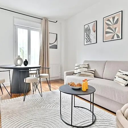 A Cosy Et Confortable * Montreuil (Seine-Saint-Denis)
